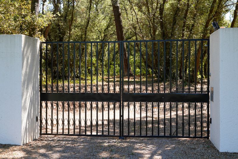 Building Gate Installation in Pearland, TX